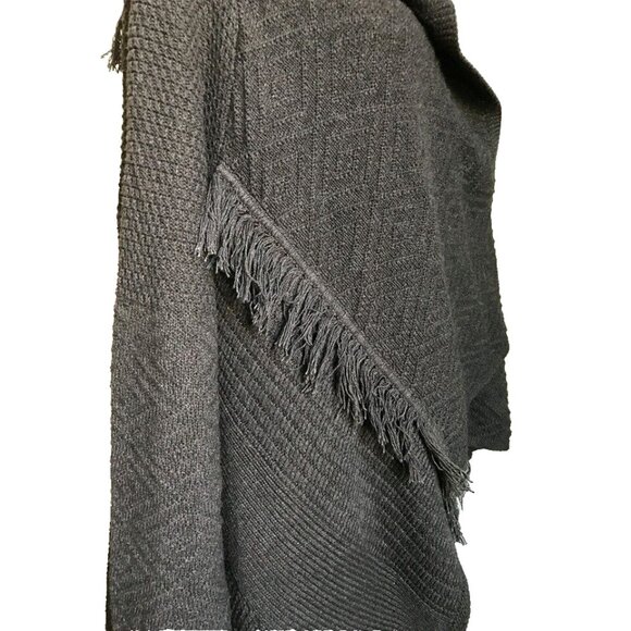 LUCKY BRAND Live in Love Long Sleeve Sweater Size XS Dark Gray Fringe Waterfall - Picture 3 of 8